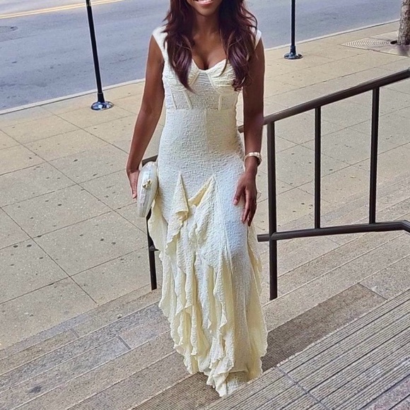 En Creme Sleeveless Corset top Ruffle Maxi dress - Picture 5 of 12